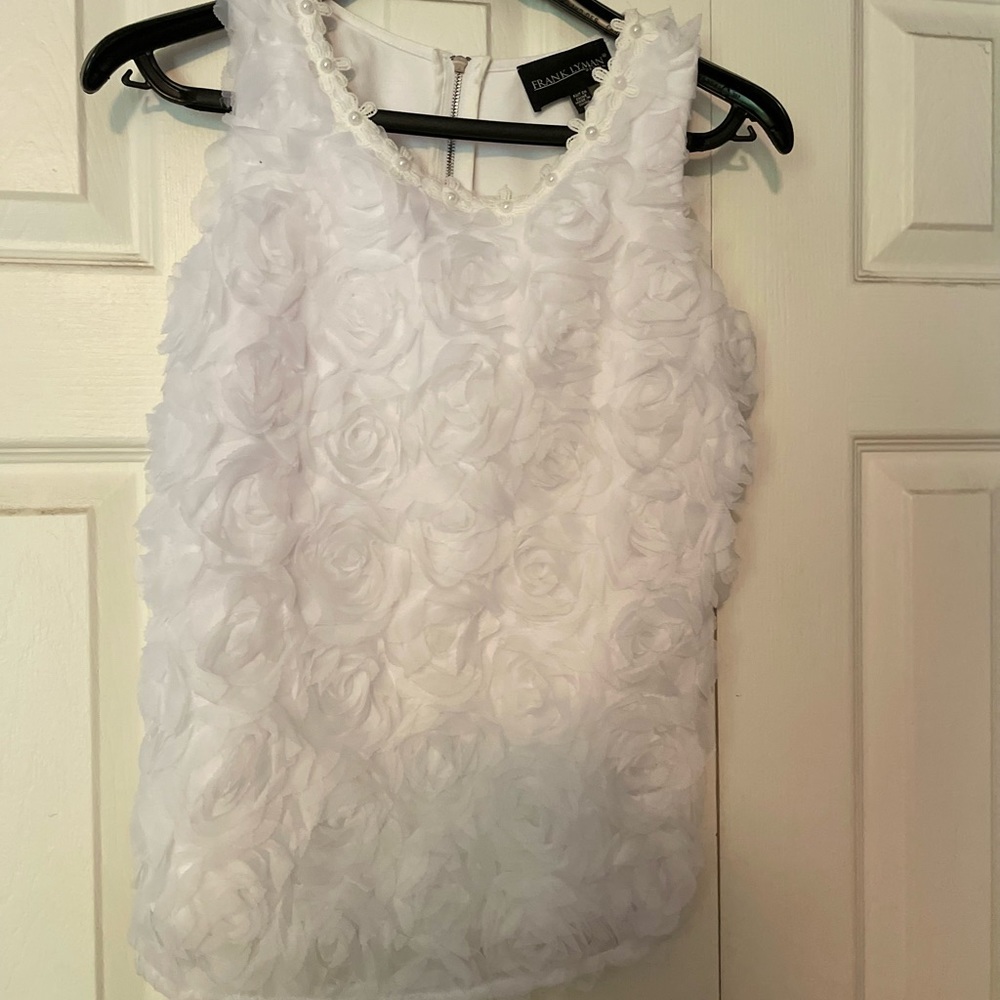 Flower detail tank